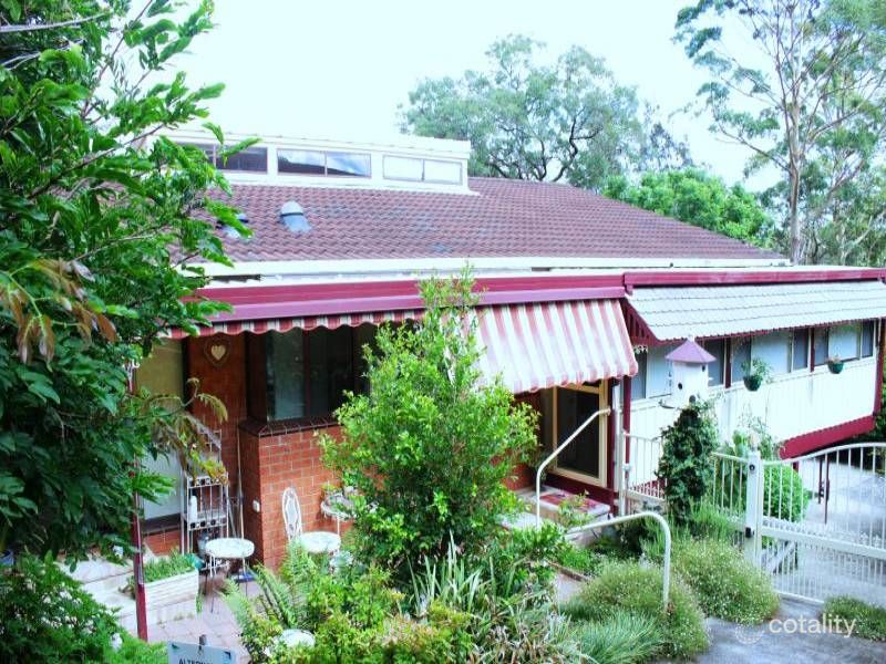 14 Beveridge Dr, Green Point, NSW 2251