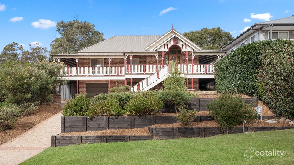 43 Cooroy Cres, Yellow Rock, NSW 2777