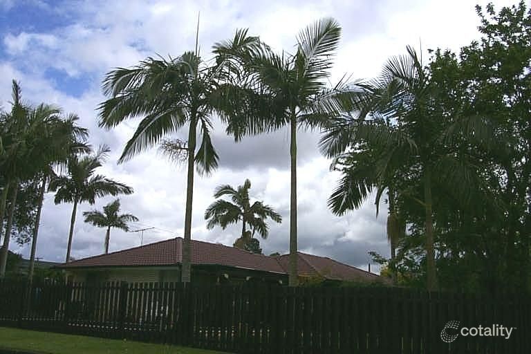 92 Springfield St, Macgregor, QLD 4109