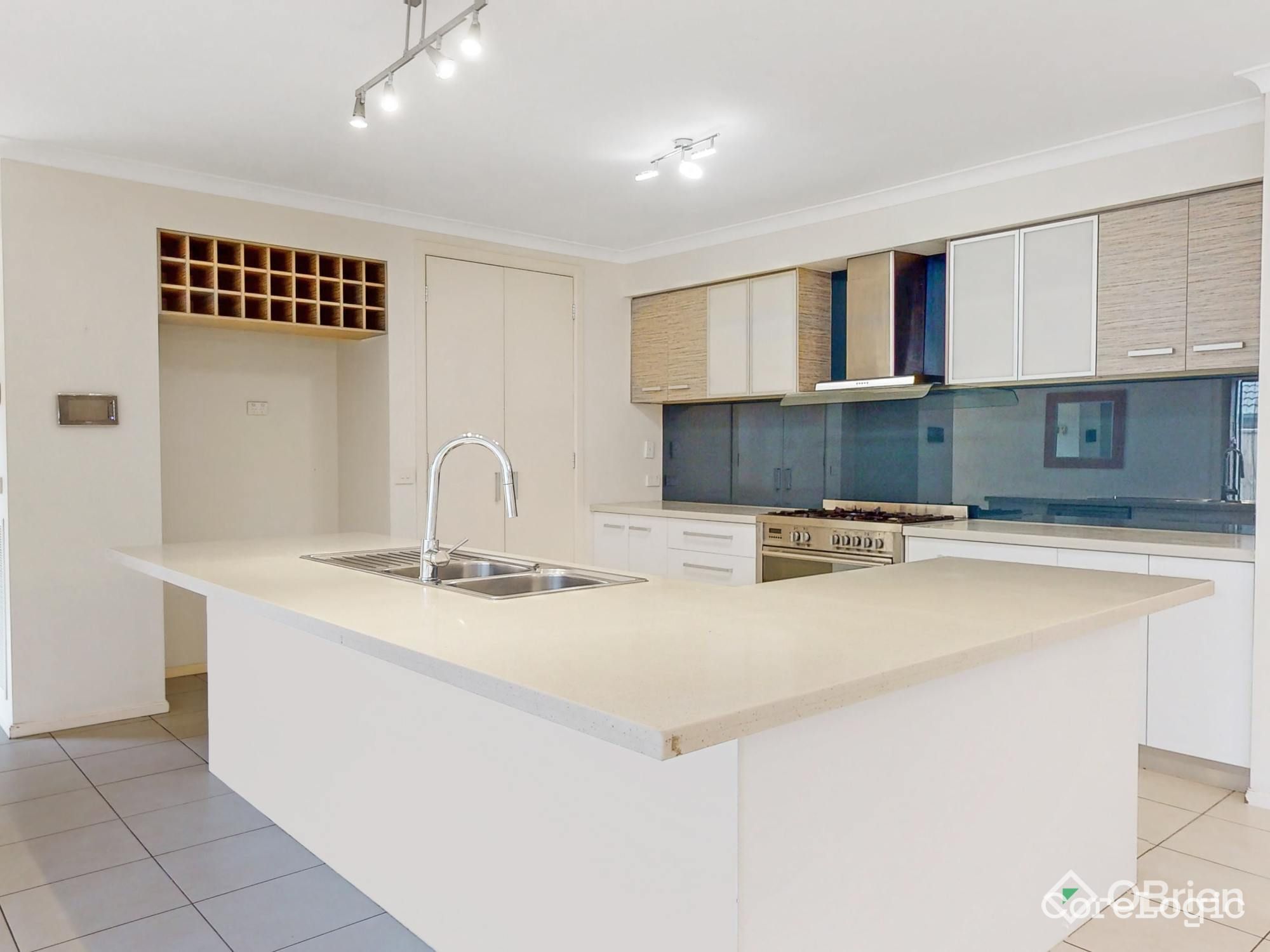 109 Rosebank Dr, Cranbourne North, VIC 3977