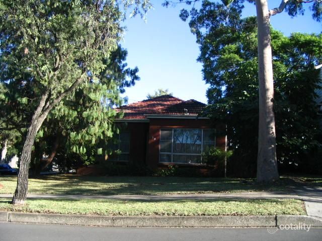 30 Martin St, Roselands, NSW 2196