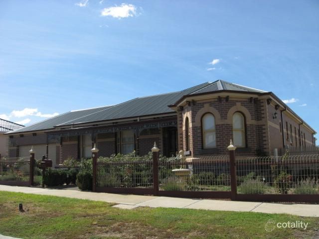 29 Wendover Cres, Hillside, VIC 3037