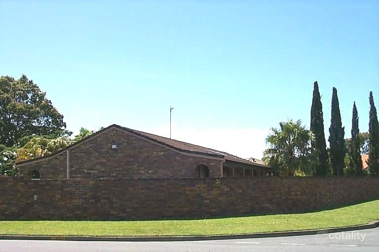 30 Collins Cres, Benowa, QLD 4217