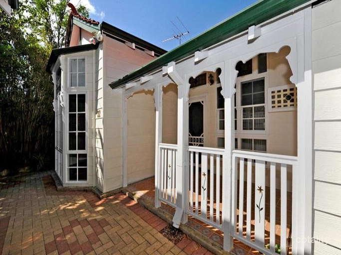 32 Crowther St, Bayswater, WA 6053