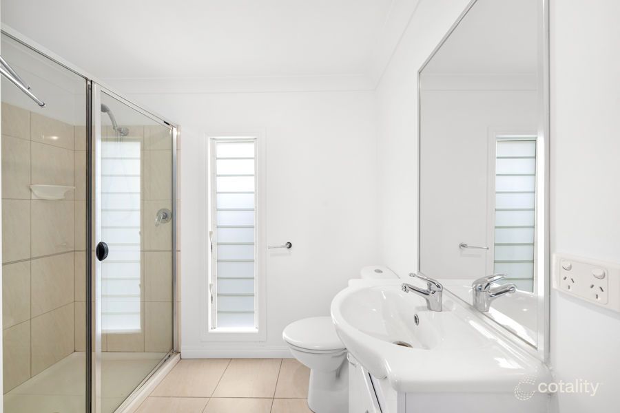 115 Nursery Rd, Holland Park West, QLD 4121