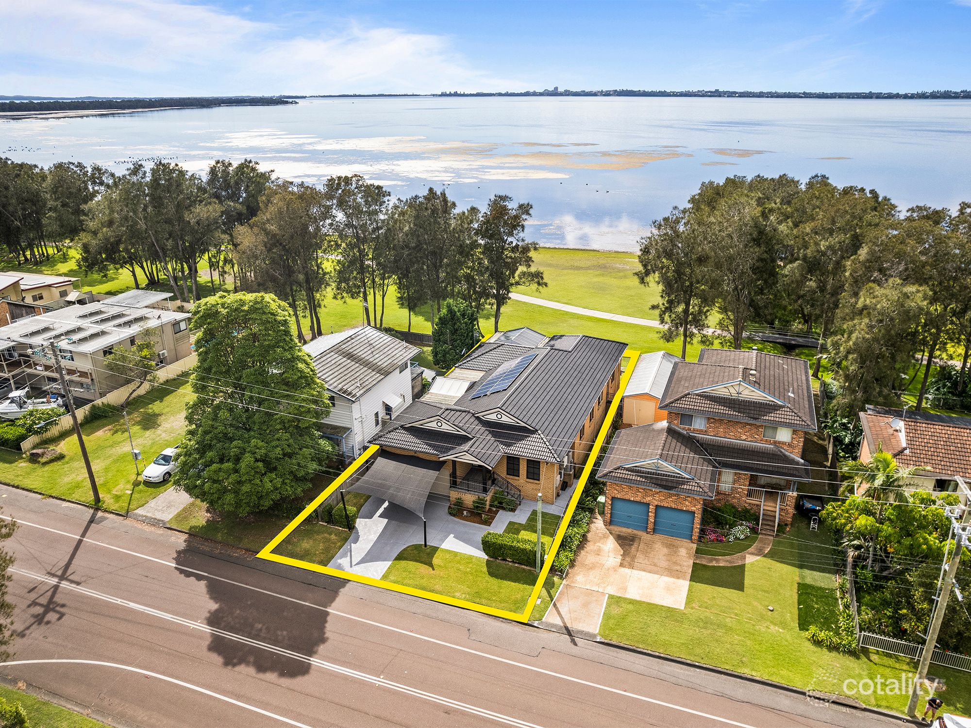 377 Lakedge Ave, Berkeley Vale, NSW 2261
