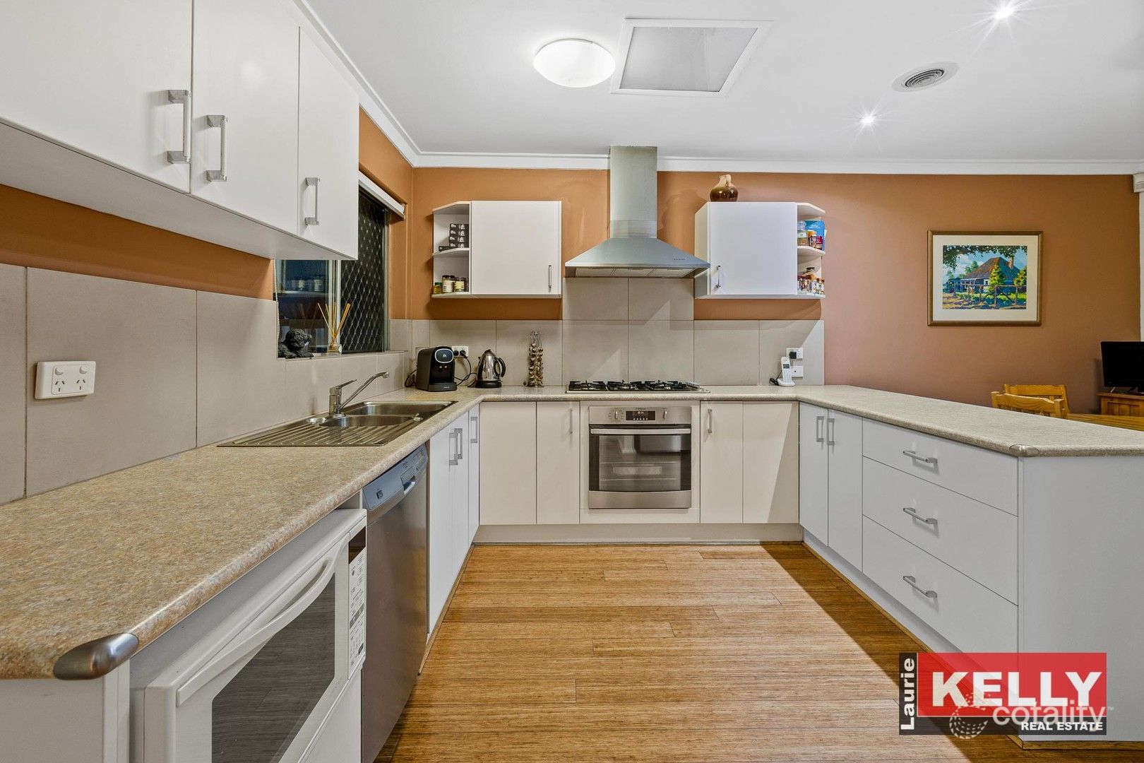 11 Harrow St, Kewdale, WA 6105