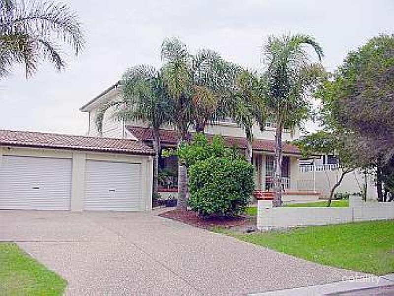 12 Phillip Cres, Barrack Heights, NSW 2528