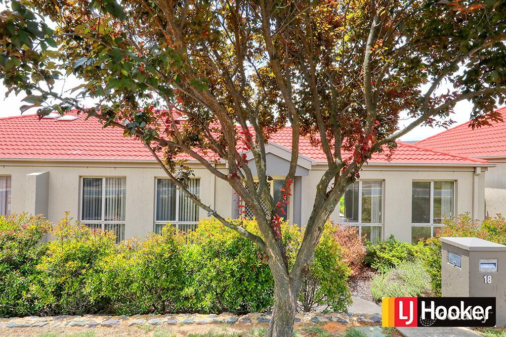 18 Lampard Cct, Bruce, ACT 2617