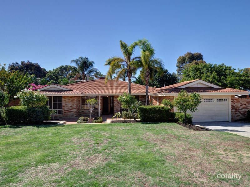 6 Oakland Cl, Woodvale, WA 6026