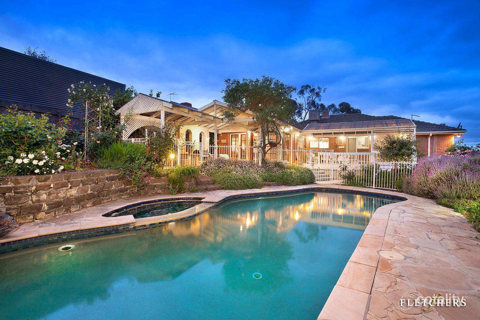 39 Grassy Flat Rd, Diamond Creek, VIC 3089