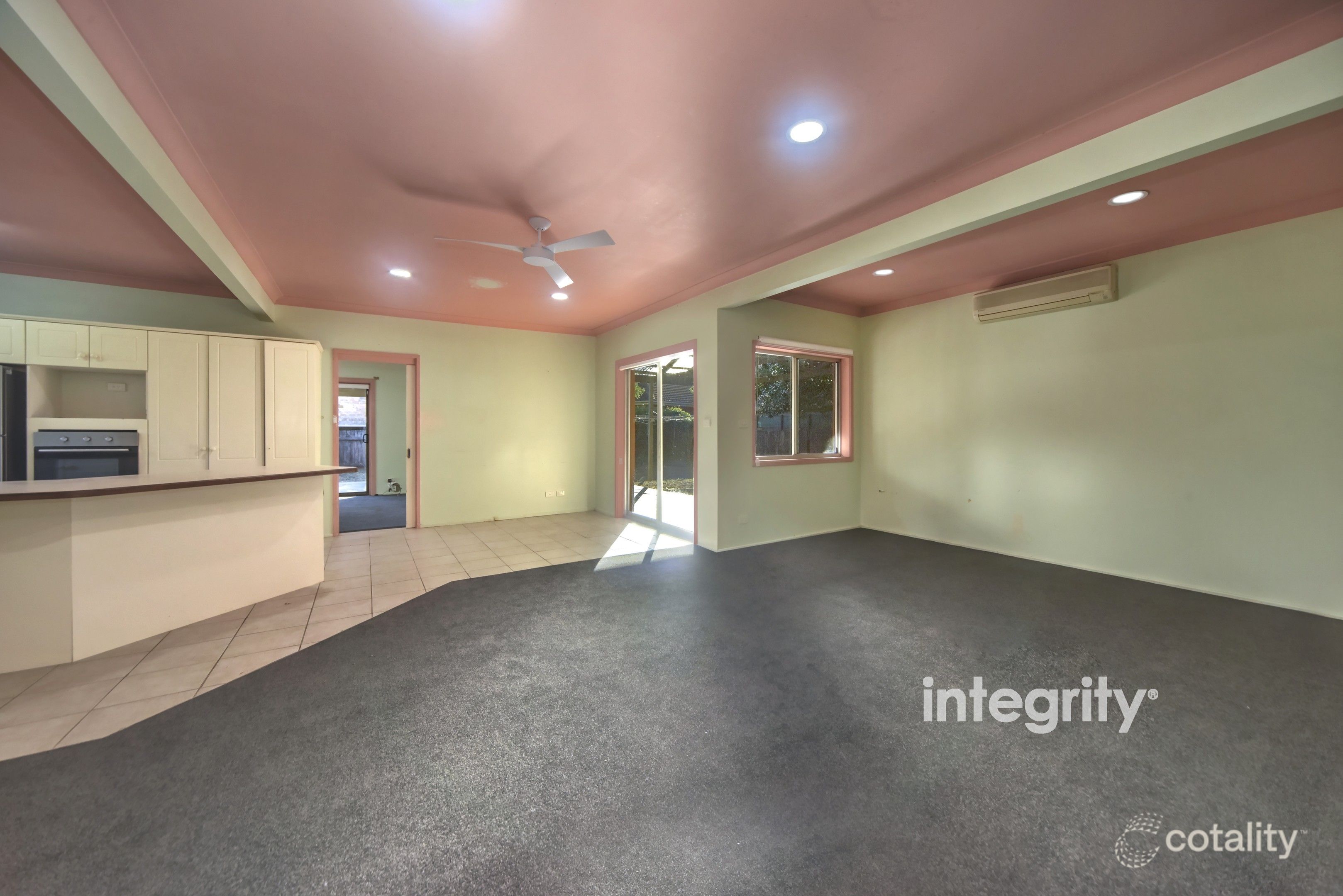 5 Caroola Pde, North Nowra, NSW 2541