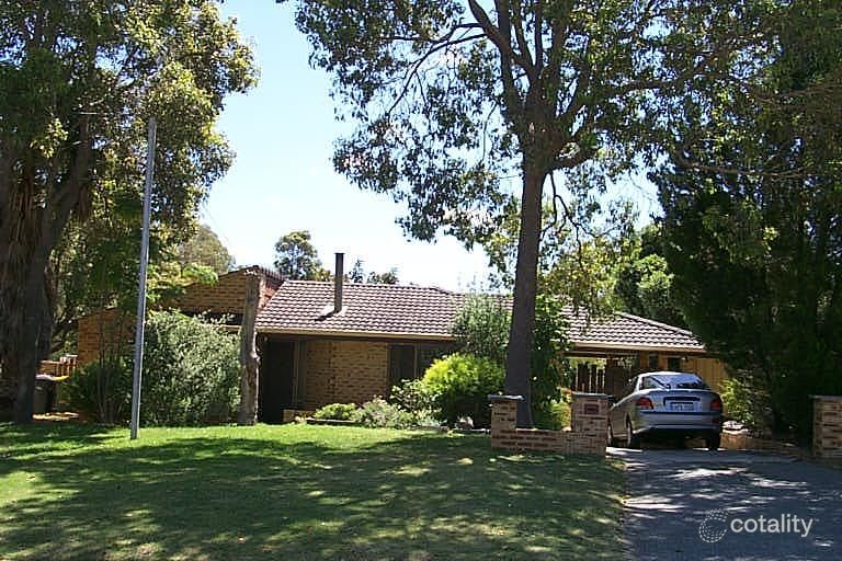 2 Greener Way, Kelmscott, WA 6111