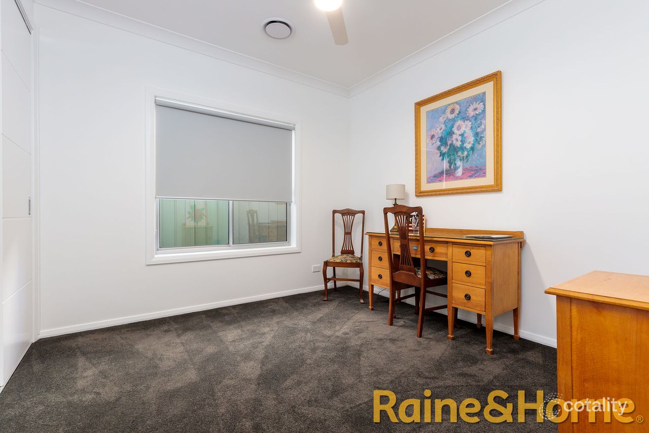 33 Amadeus Ave, Dubbo, NSW 2830