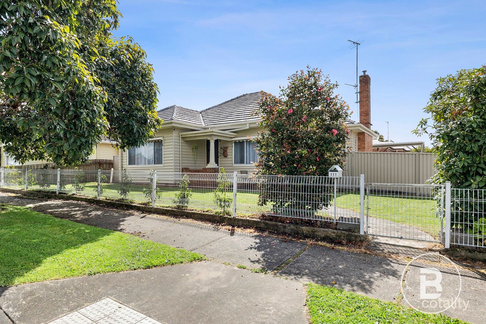 111 Yarrowee St, Sebastopol, VIC 3356