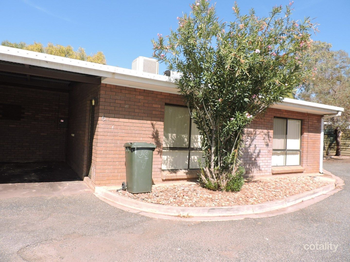 6/7 Weaving Ct, Araluen, NT 0870