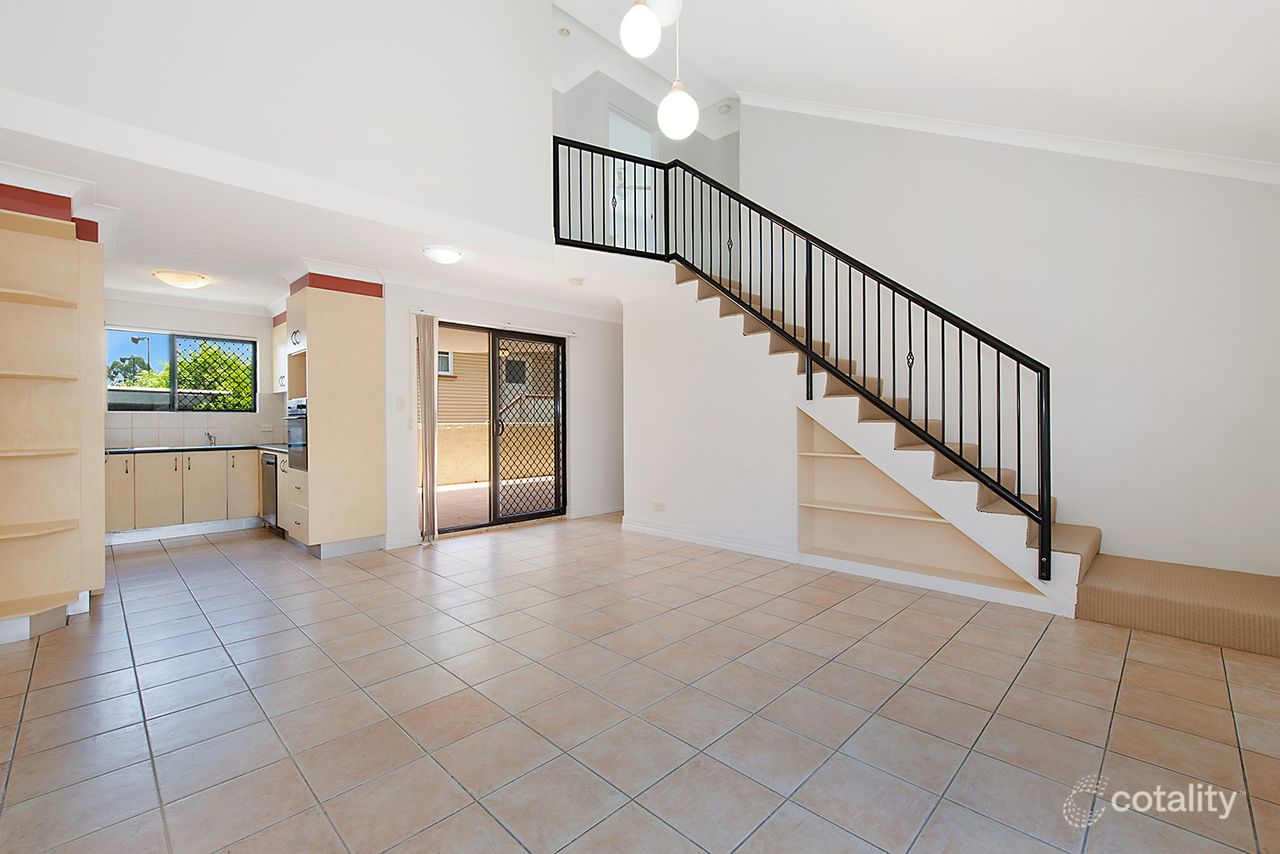 2/11 Howsan St, Mount Gravatt East, QLD 4122