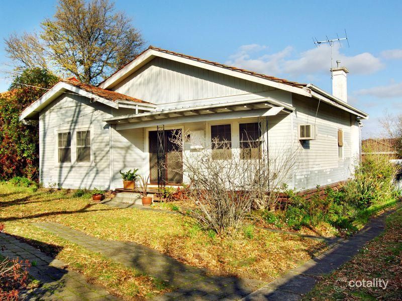20 Pine Ave, Camberwell, VIC 3124