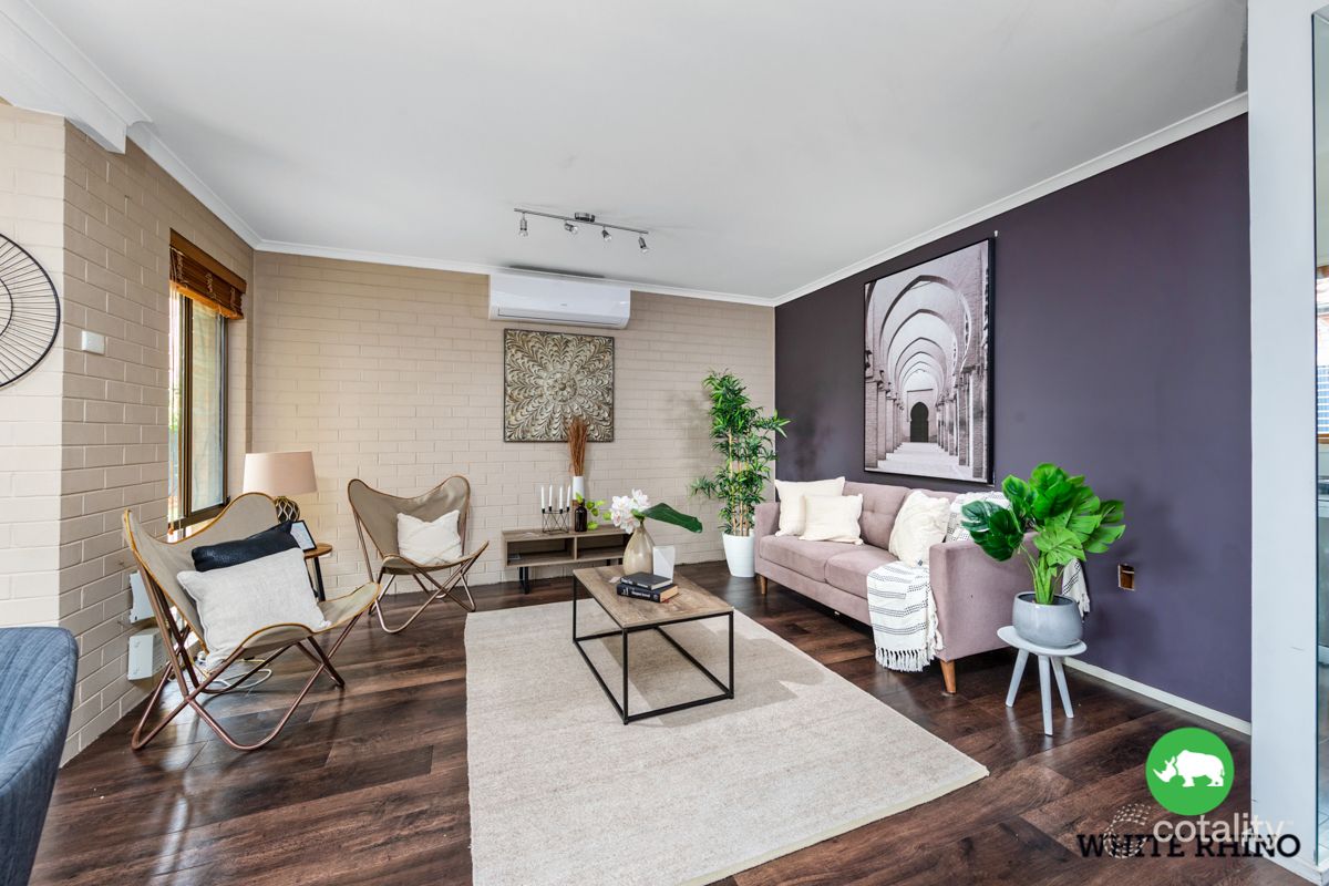 4/12 Mckeahnie St, Crestwood, NSW 2620