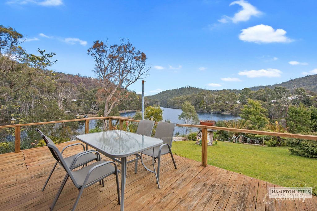 2 Crown Cct, Heybridge, TAS 7316