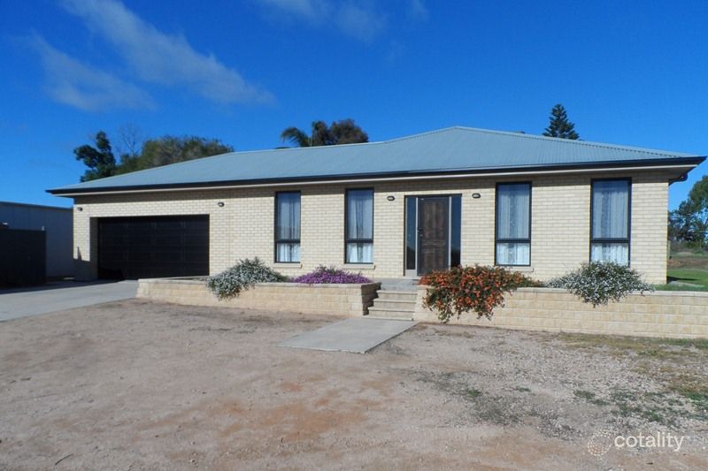 15 Cucumunga St, Renmark West, SA 5341