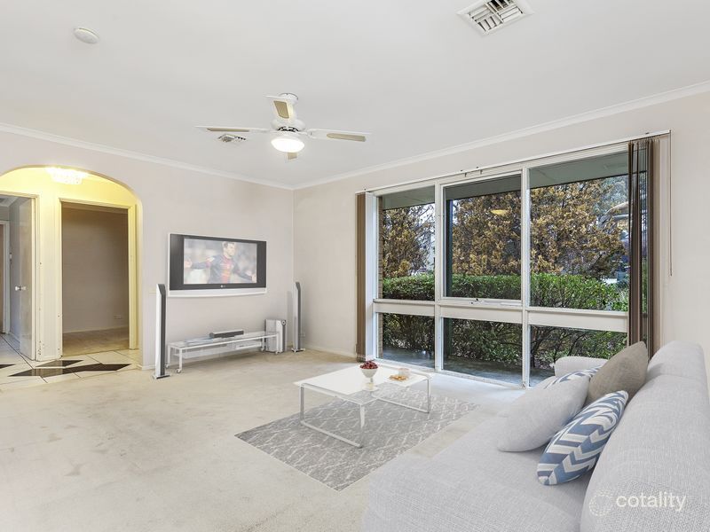 2 Berne Pl, Macgregor, ACT 2615