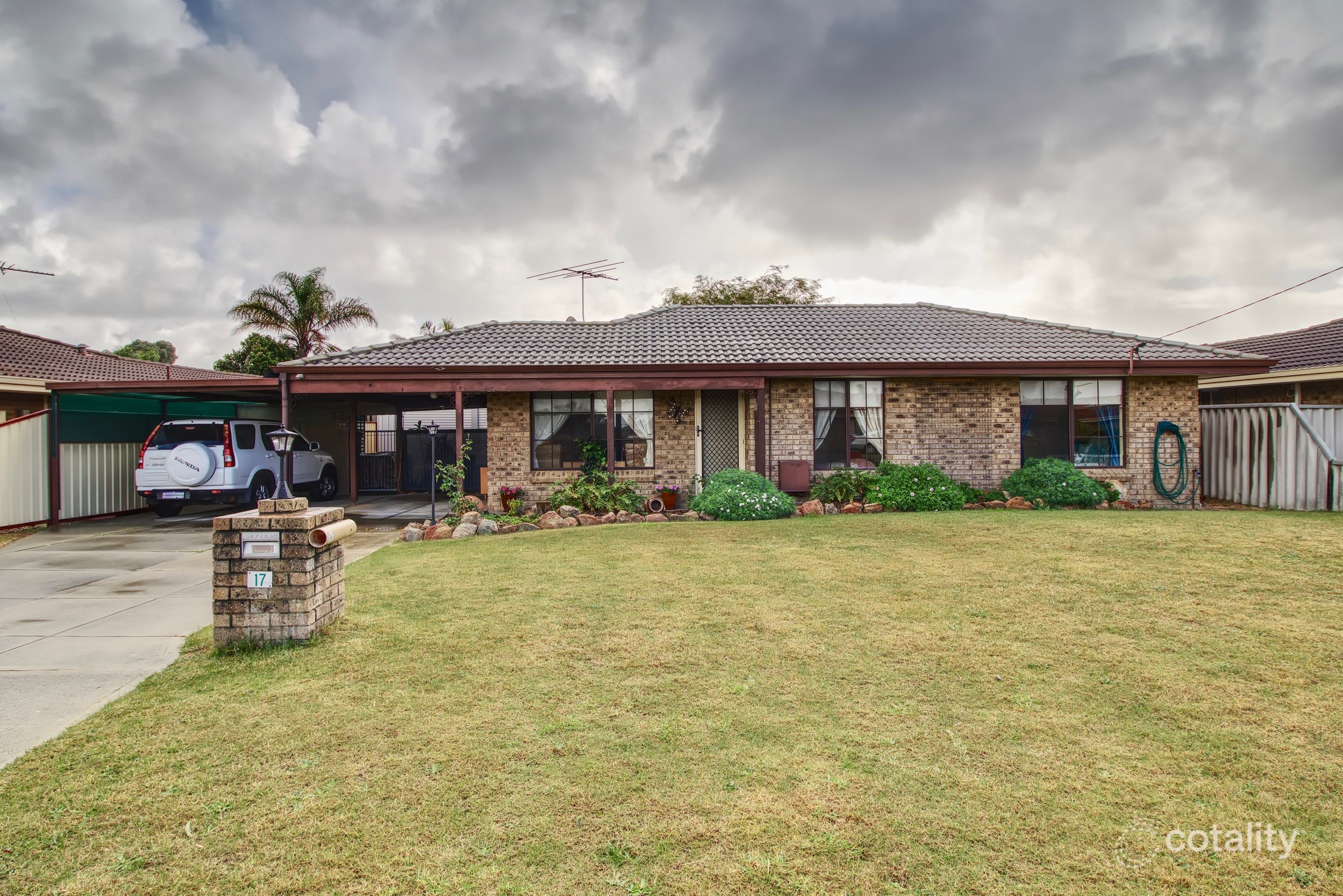 17 Lakemba Way, Waikiki, WA 6169