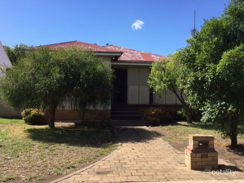87 Redfern St, Cowra, NSW 2794