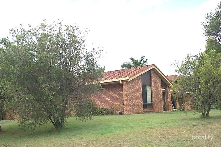 1 Ironbark Cres, Camira, QLD 4300