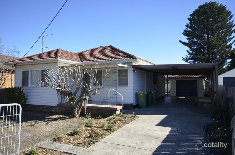41 Edward St, Woy Woy, NSW 2256