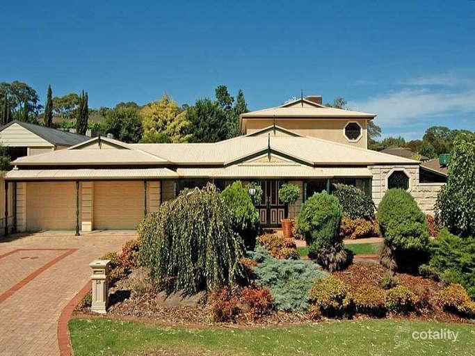 64 The Oaks Pde, Aberfoyle Park, SA 5159