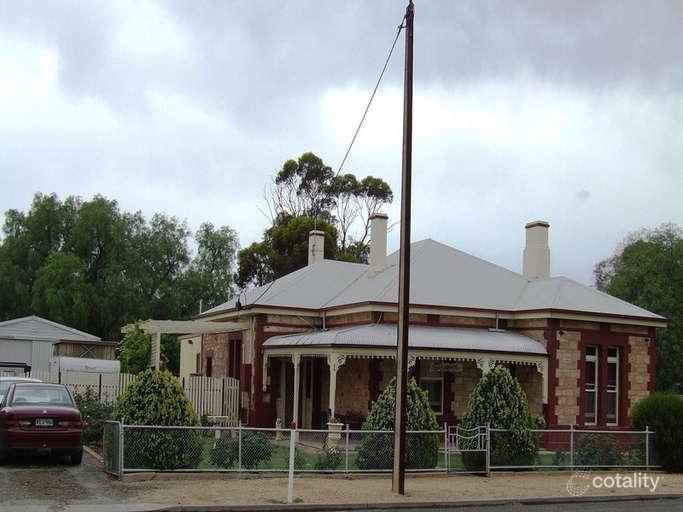 1 Third St, Owen, SA 5460