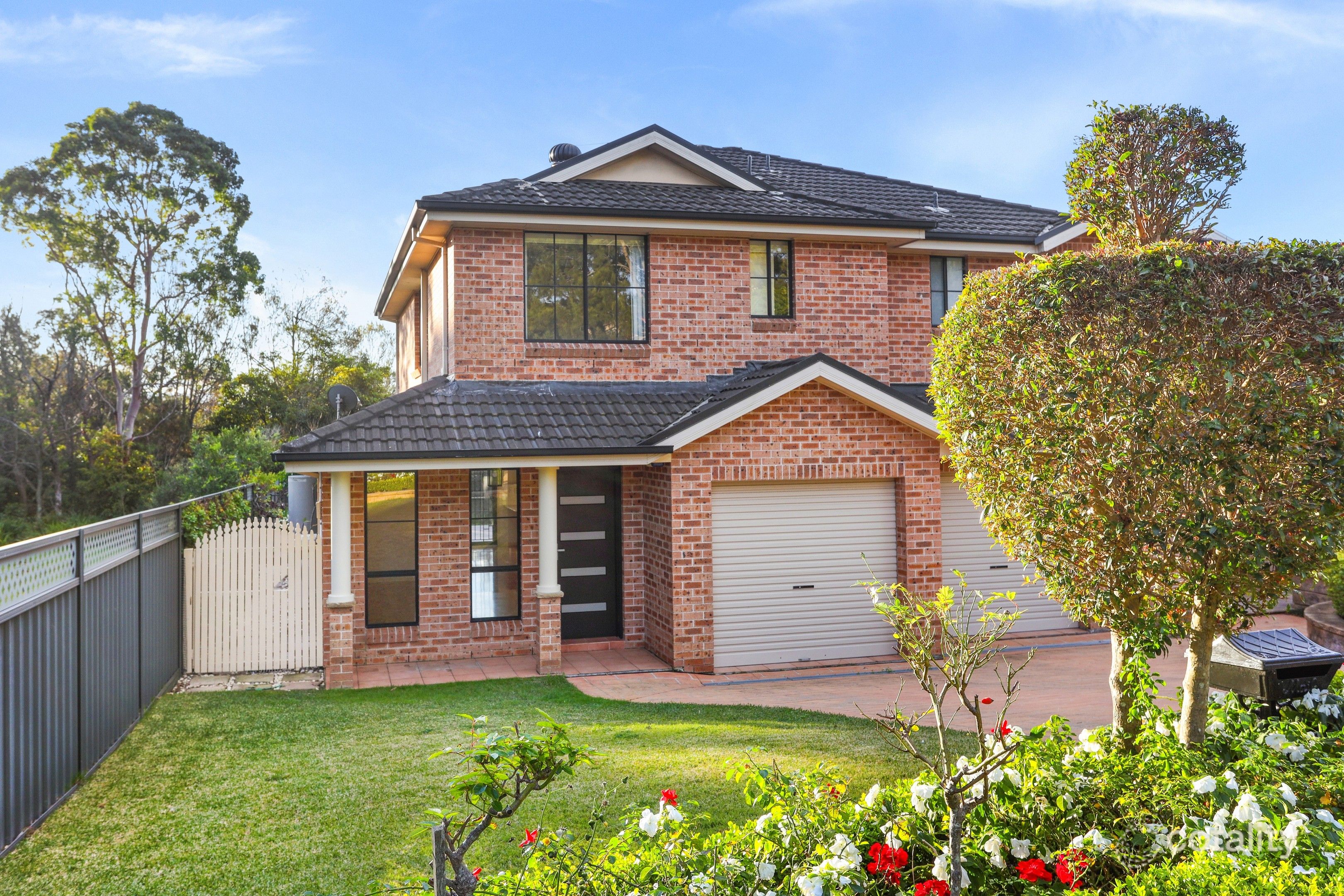 2/11 Yarra Vista Ct, Yarrawarrah, NSW 2233
