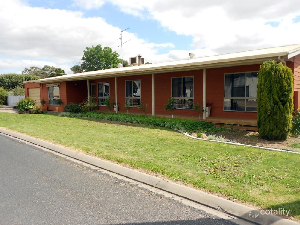 33 Oliver St, Bordertown, SA 5268