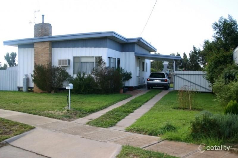 2 Mcdonald Ct, Swan Hill, VIC 3585