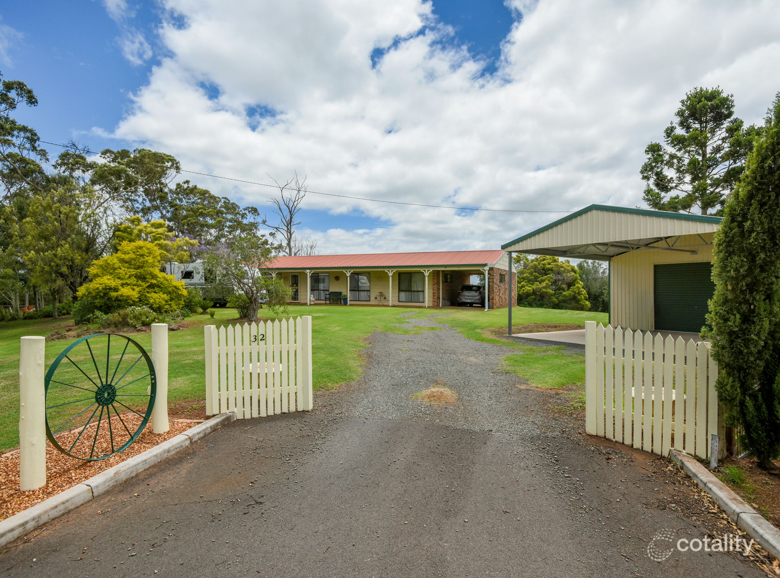 32 Woolmer Rd, Highfields, QLD 4352