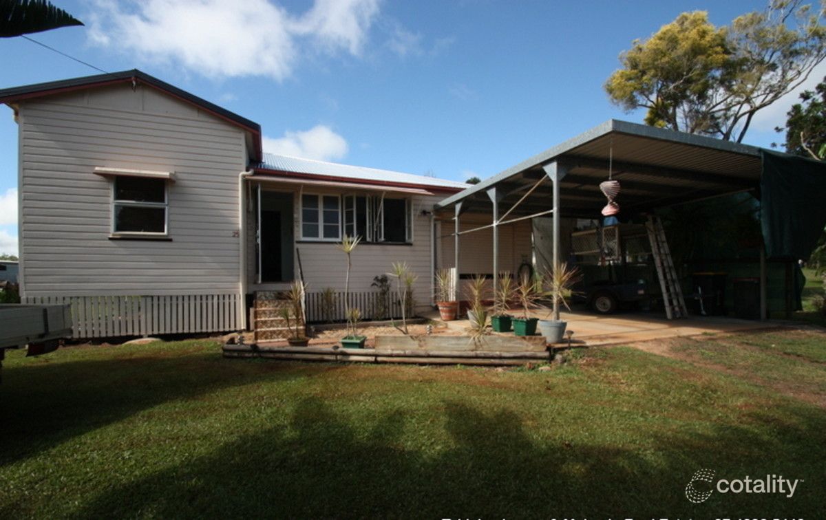 25 Lynch St, Malanda, QLD 4885