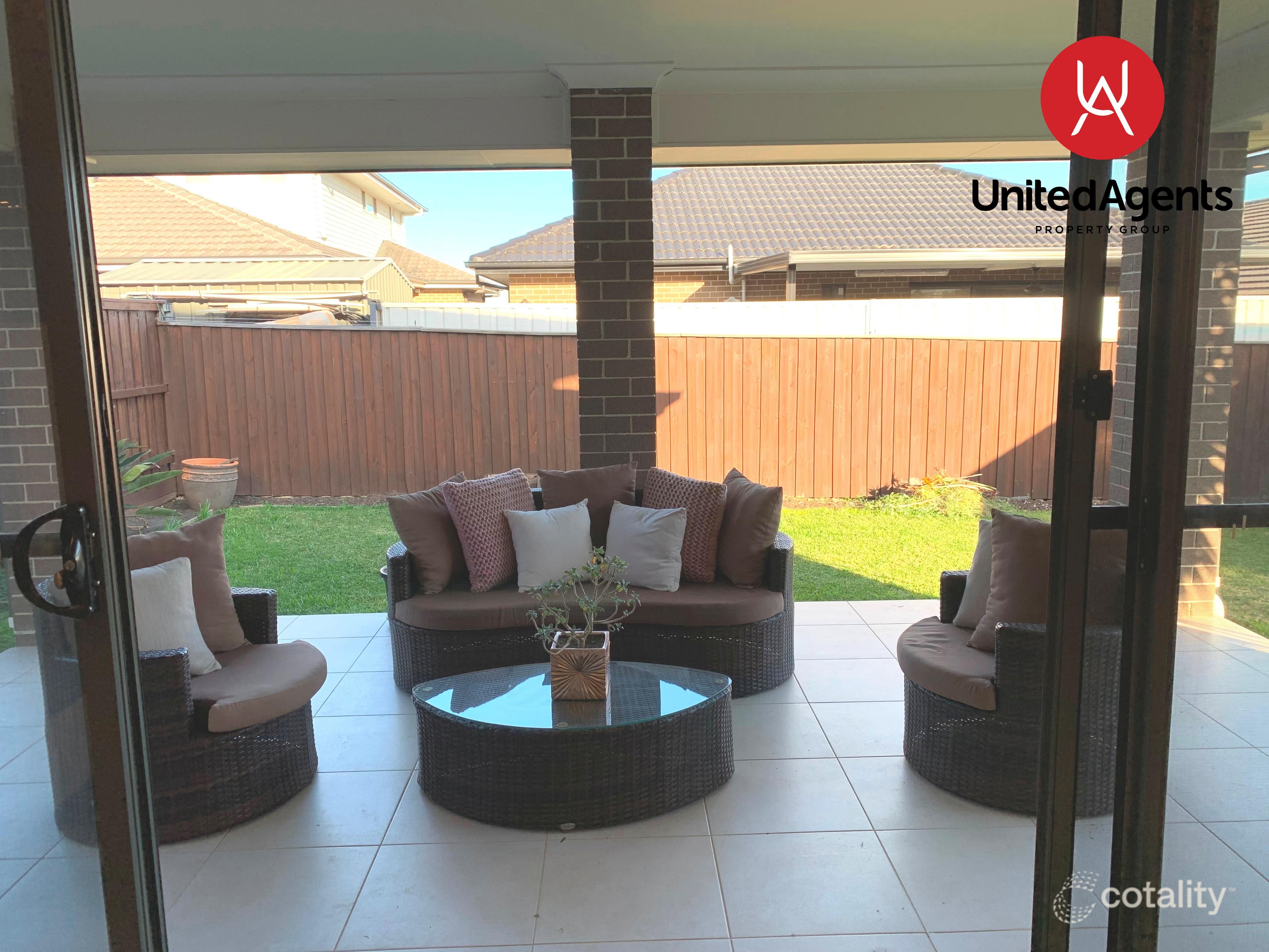 67 Sarah Hollands Dr, Carnes Hill, NSW 2171