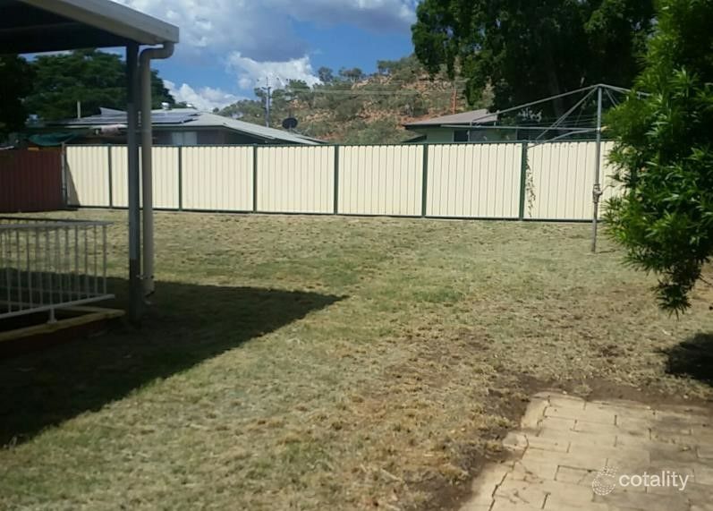 10 Rosella Ave, Townview, QLD 4825