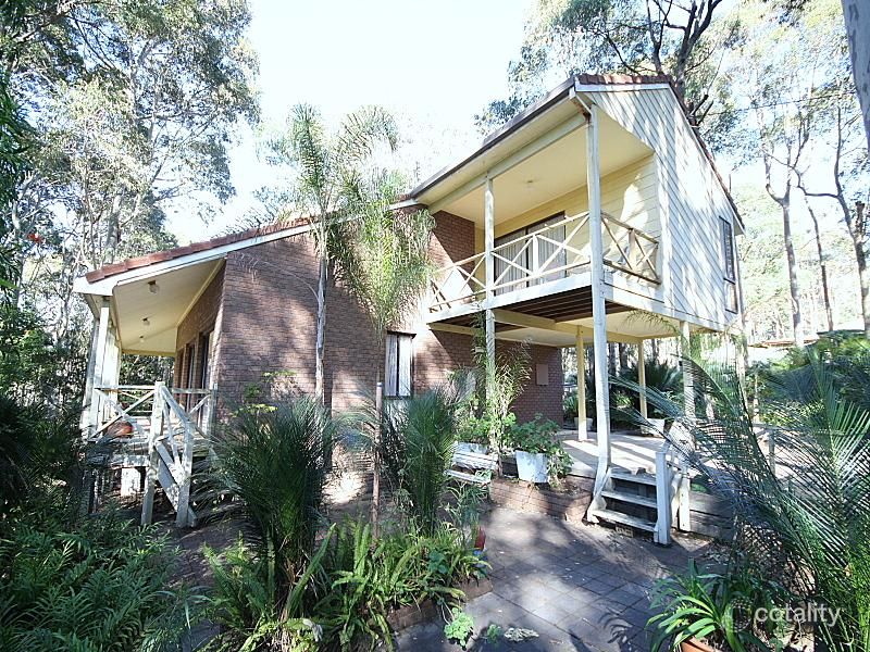 48 Maculata Cct, Dalmeny, NSW 2546
