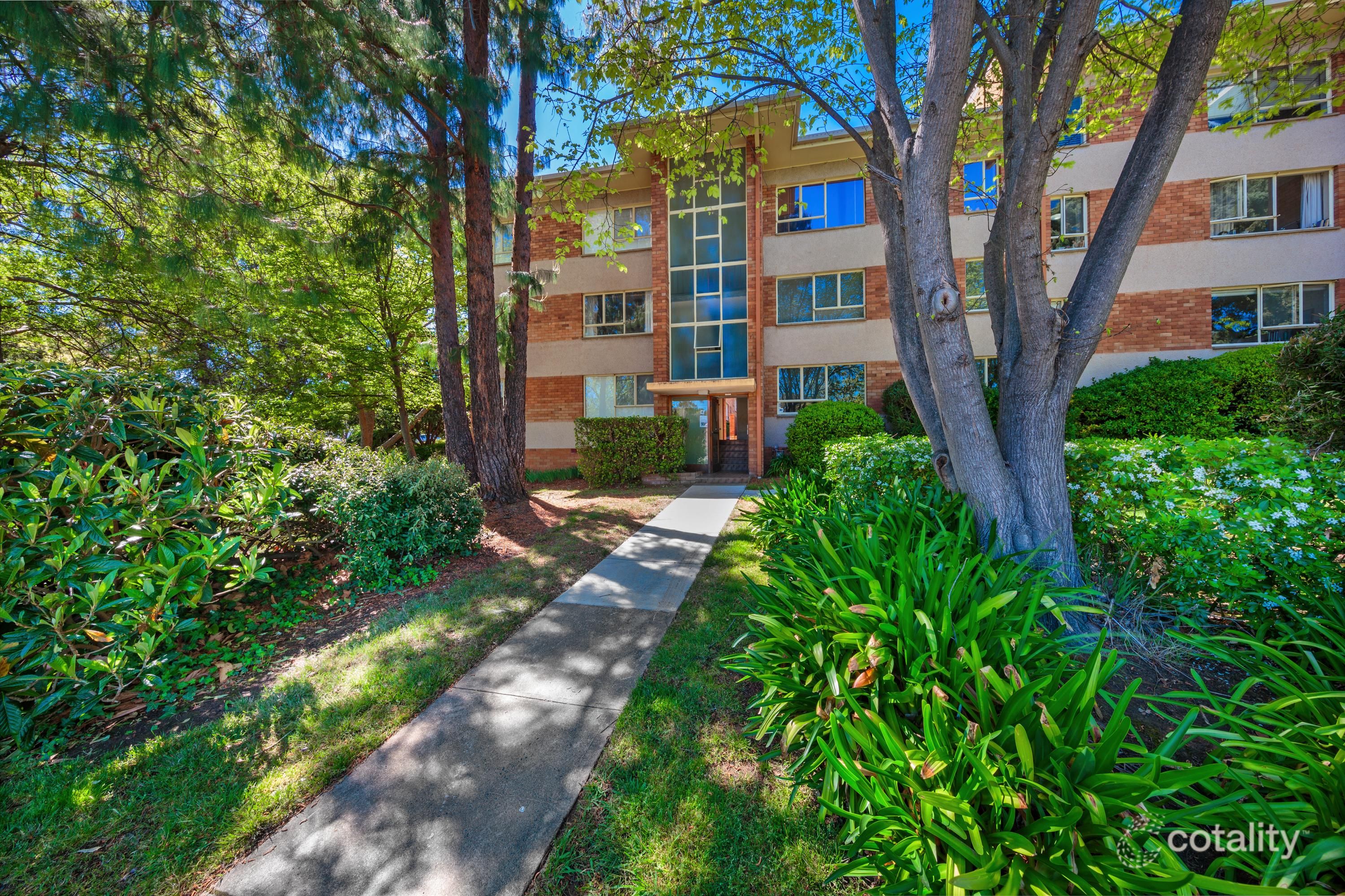 1/135 Blamey Cres, Campbell, ACT 2612