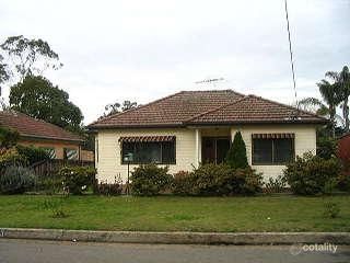 33 Beale Cres, Peakhurst, NSW 2210