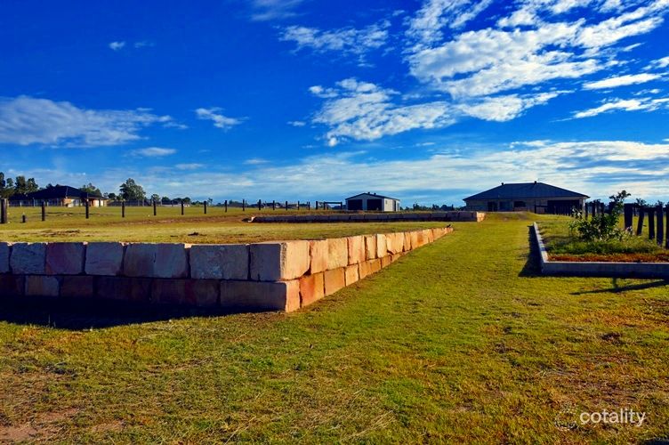 13 Granzien Rd, Hatton Vale, QLD 4341