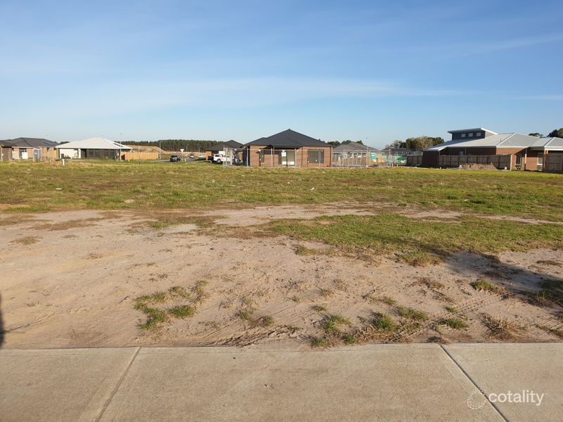 26 Rodeo Dr, Lang Lang, VIC 3984