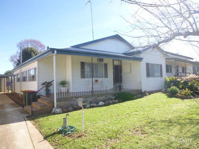 6 Wattle St, Parkes, NSW 2870