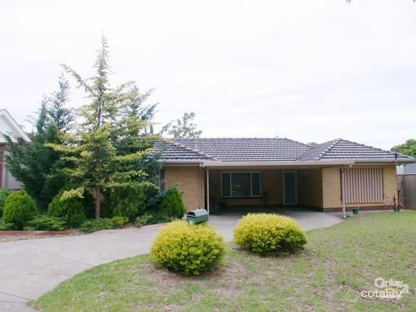 34 Carbenet Dr, Hackham, SA 5163