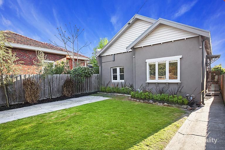 111 Kambrook Rd, Caulfield North, VIC 3161
