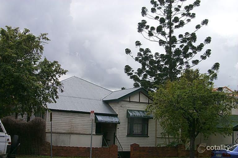 92 Dornoch Tce, Highgate Hill, QLD 4101