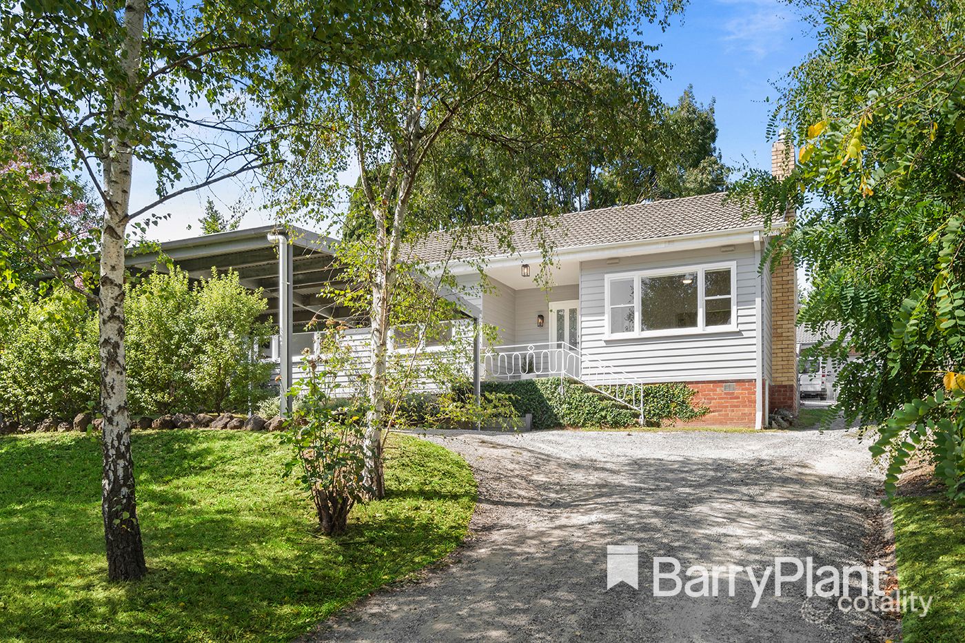 6 Rue De Gare, Wandin North, VIC 3139