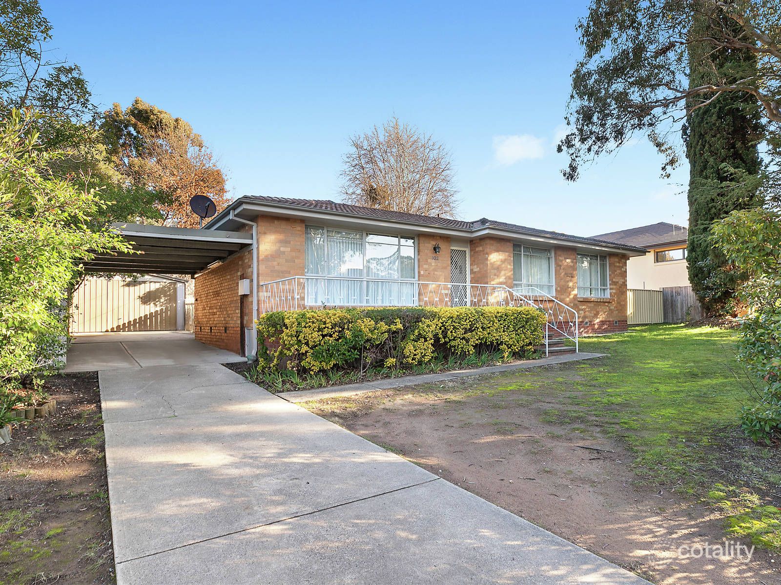 102 Macfarland Cres, Pearce, ACT 2607